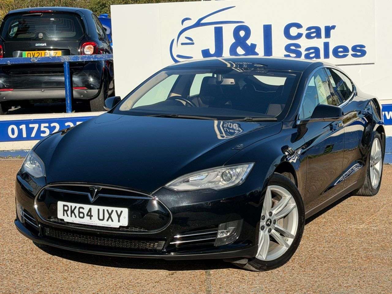 A 2014 TESLA MODEL S 85 Hatchback 5dr Electric Auto (362 bhp) A GREAT EXAMPLE INSIDE AND OUT A 2014 TESLA MODEL S 85 Hatchback 5dr Electric Auto (362 bhp) A GREAT EXAMPLE INSIDE AND OUT