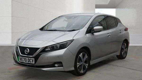 A 2020 NISSAN LEAF 40kWh N-Connecta Hatchback 5dr Electric Auto (150 ps) A GREAT EXAMPLE INSID A 2020 NISSAN LEAF 40kWh N-Connecta Hatchback 5dr Electric Auto (150 ps) A GREAT EXAMPLE INSID