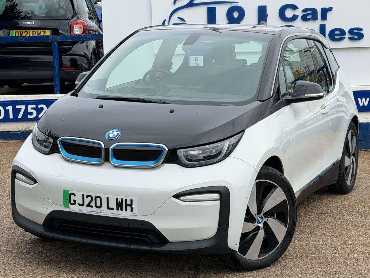 A 2020 BMW I3 42.2kWh Hatchback 5dr Electric Auto (170 ps) A GREAT EXAMPLE INSIDE AND OUT A 2020 BMW I3 42.2kWh Hatchback 5dr Electric Auto (170 ps) A GREAT EXAMPLE INSIDE AND OUT