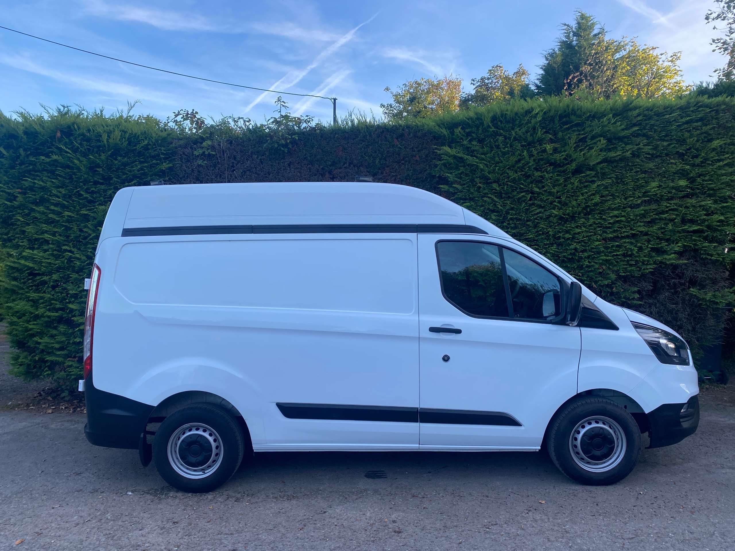 A 2019 FORD TRANSIT CUSTOM 2.0 300 Ecoblue L1 H2 A/c Van +vat A 2019 FORD TRANSIT CUSTOM 2.0 300 Ecoblue L1 H2 A/c Van +vat