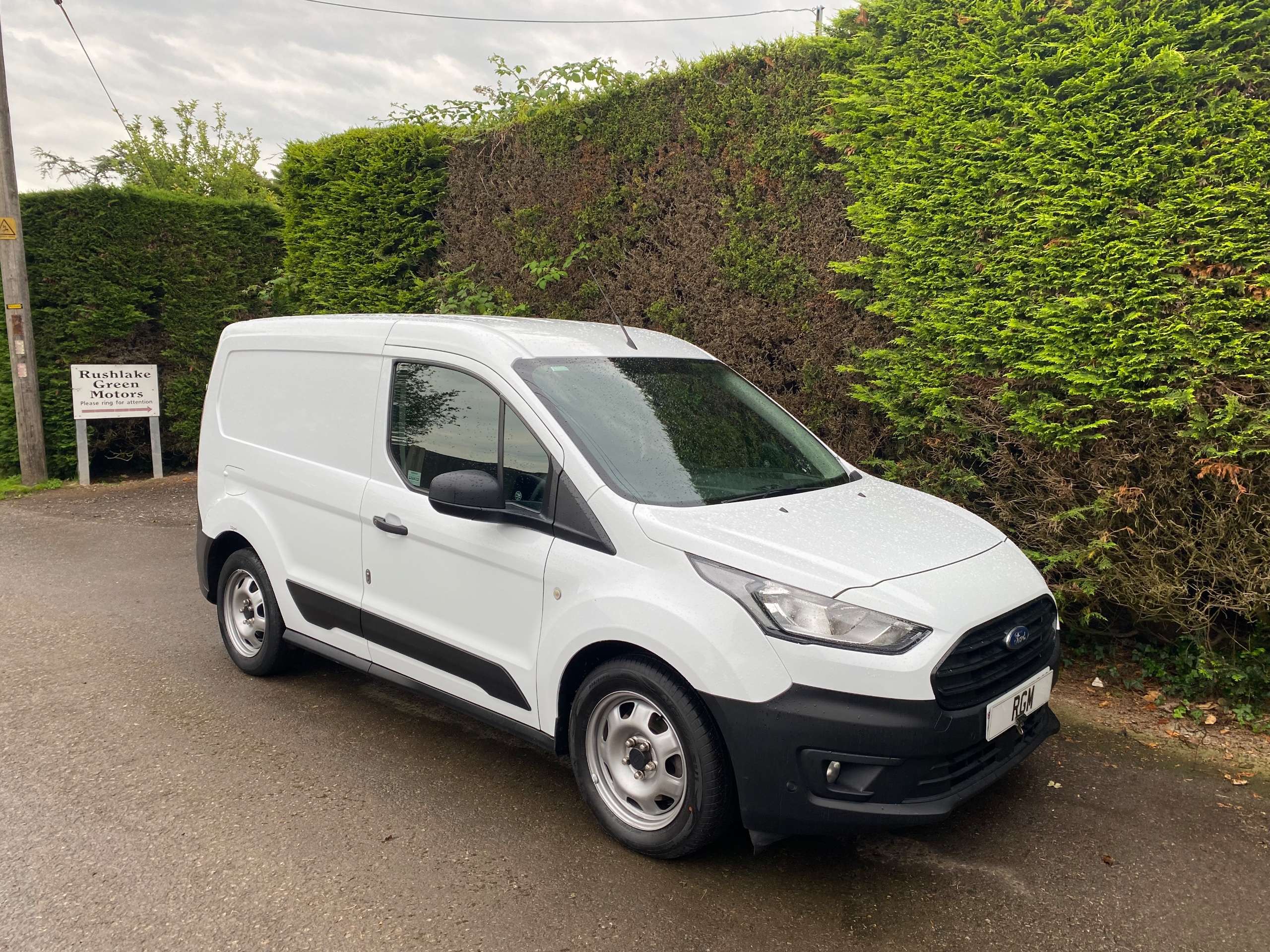 A 2020 FORD TRANSIT CONNECT 1.5 220 EcoBlue Leader Van L1 Euro 6 + vat A 2020 FORD TRANSIT CONNECT 1.5 220 EcoBlue Leader Van L1 Euro 6 + vat