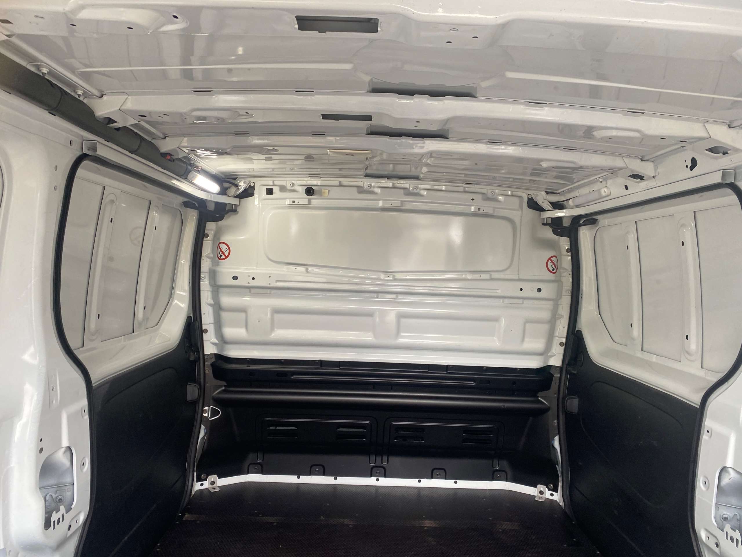 2018 VAUXHALL VIVARO 2018 VAUXHALL VIVARO