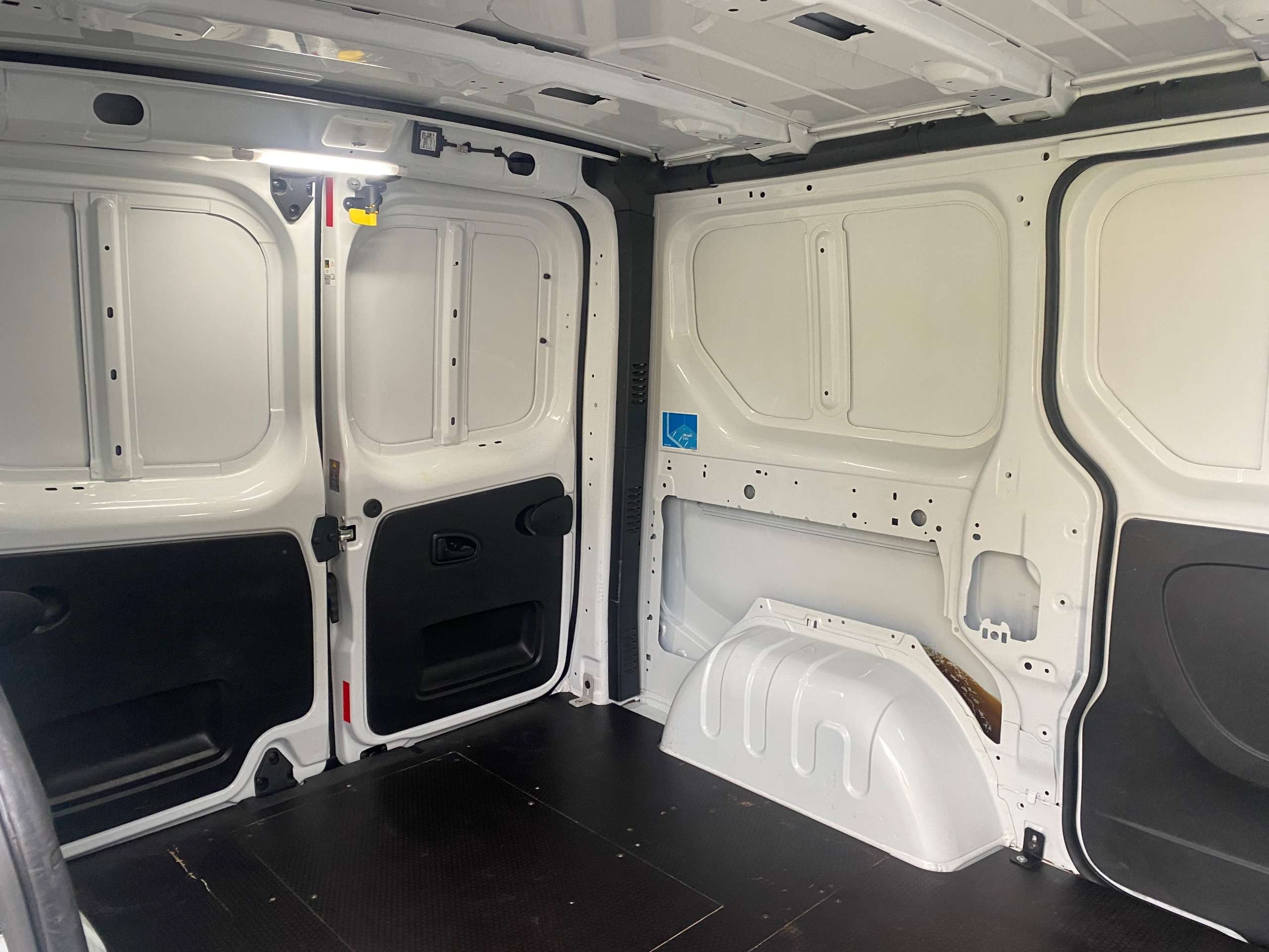 2018 VAUXHALL VIVARO 2018 VAUXHALL VIVARO