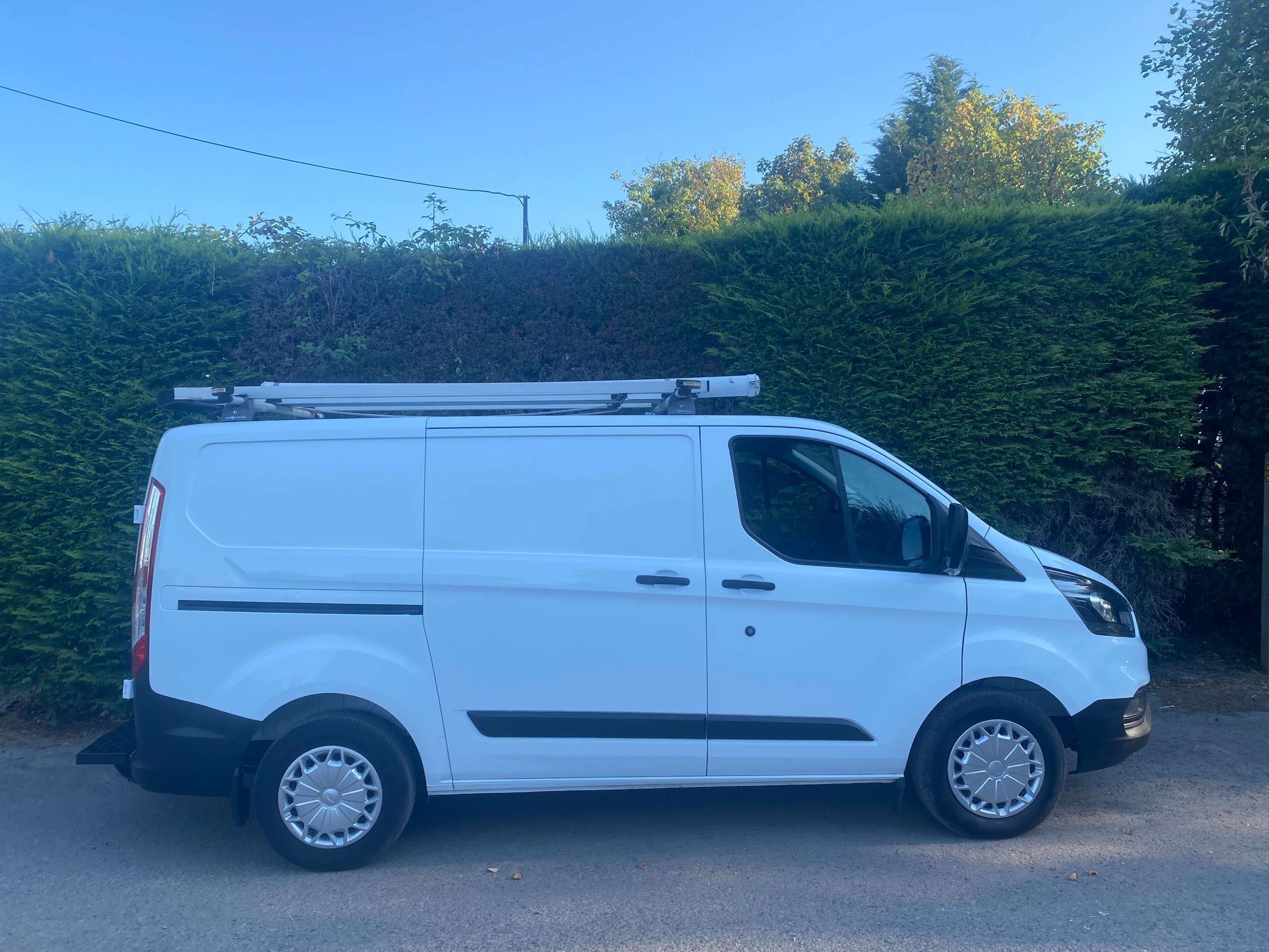 A 2018 FORD TRANSIT CUSTOM 2.0 320 EcoBlue L1 H1 Van + vat A 2018 FORD TRANSIT CUSTOM 2.0 320 EcoBlue L1 H1 Van + vat