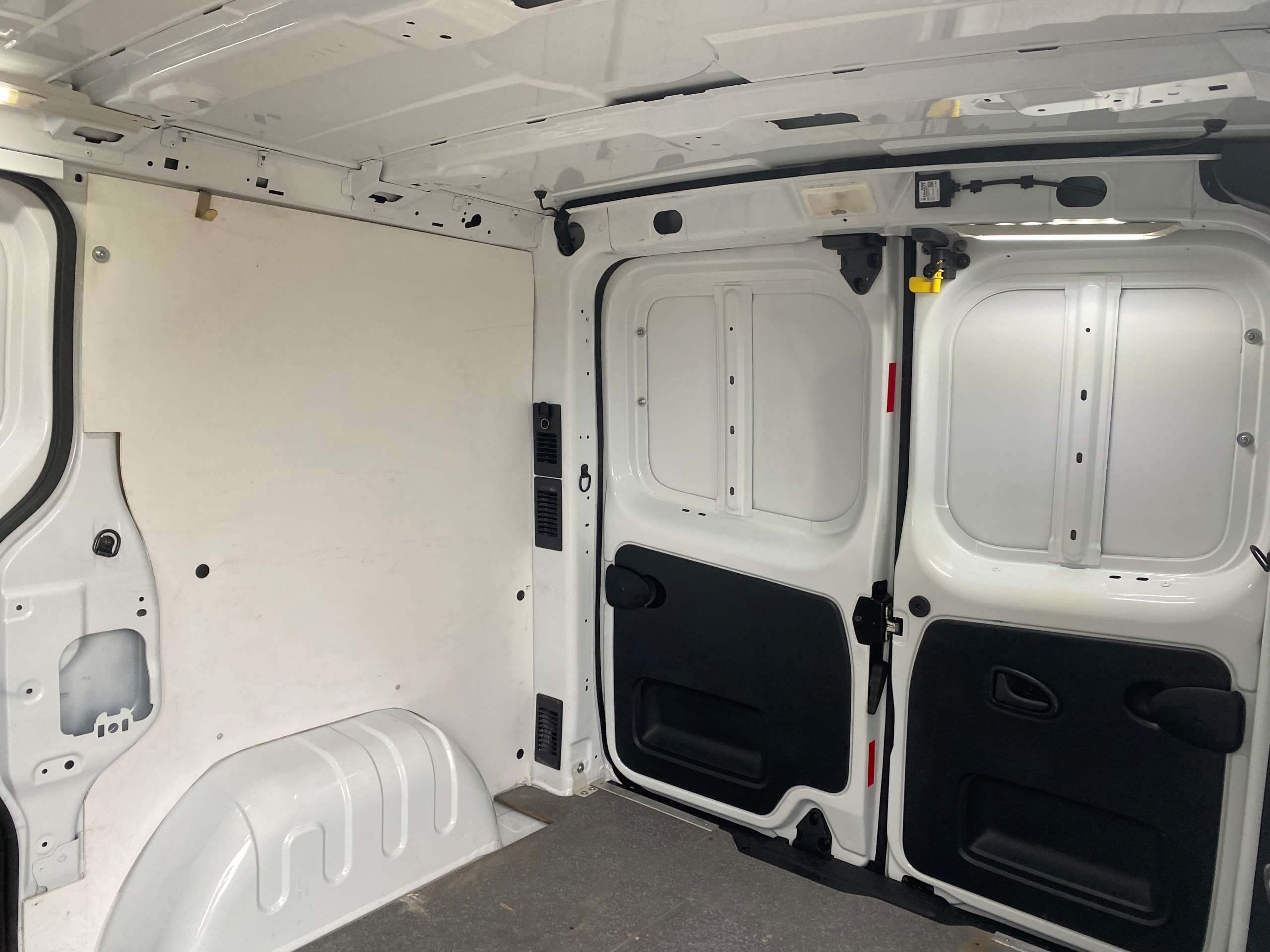 2017 VAUXHALL VIVARO 2017 VAUXHALL VIVARO