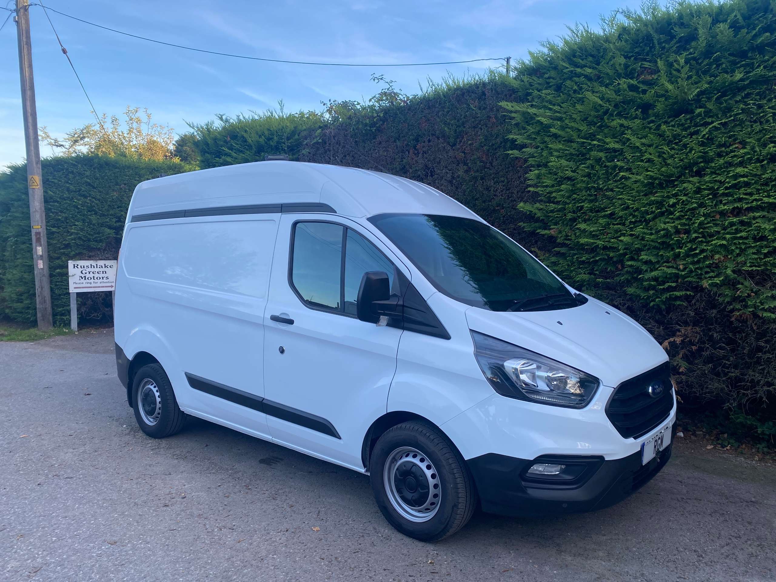 A 2019 FORD TRANSIT CUSTOM 2.0 300 Ecoblue L1 H2 A/c Van +vat A 2019 FORD TRANSIT CUSTOM 2.0 300 Ecoblue L1 H2 A/c Van +vat