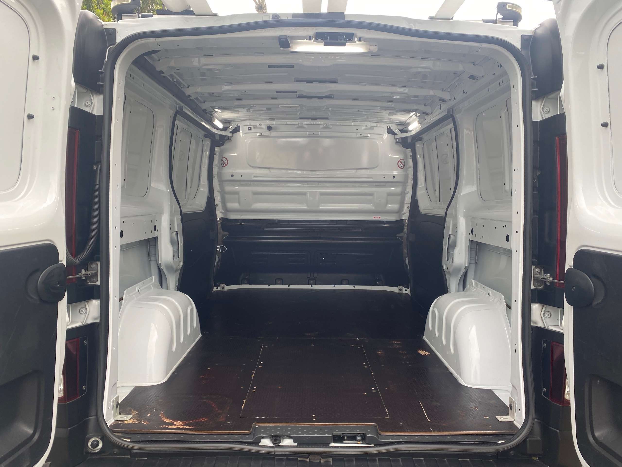 2018 VAUXHALL VIVARO 2018 VAUXHALL VIVARO