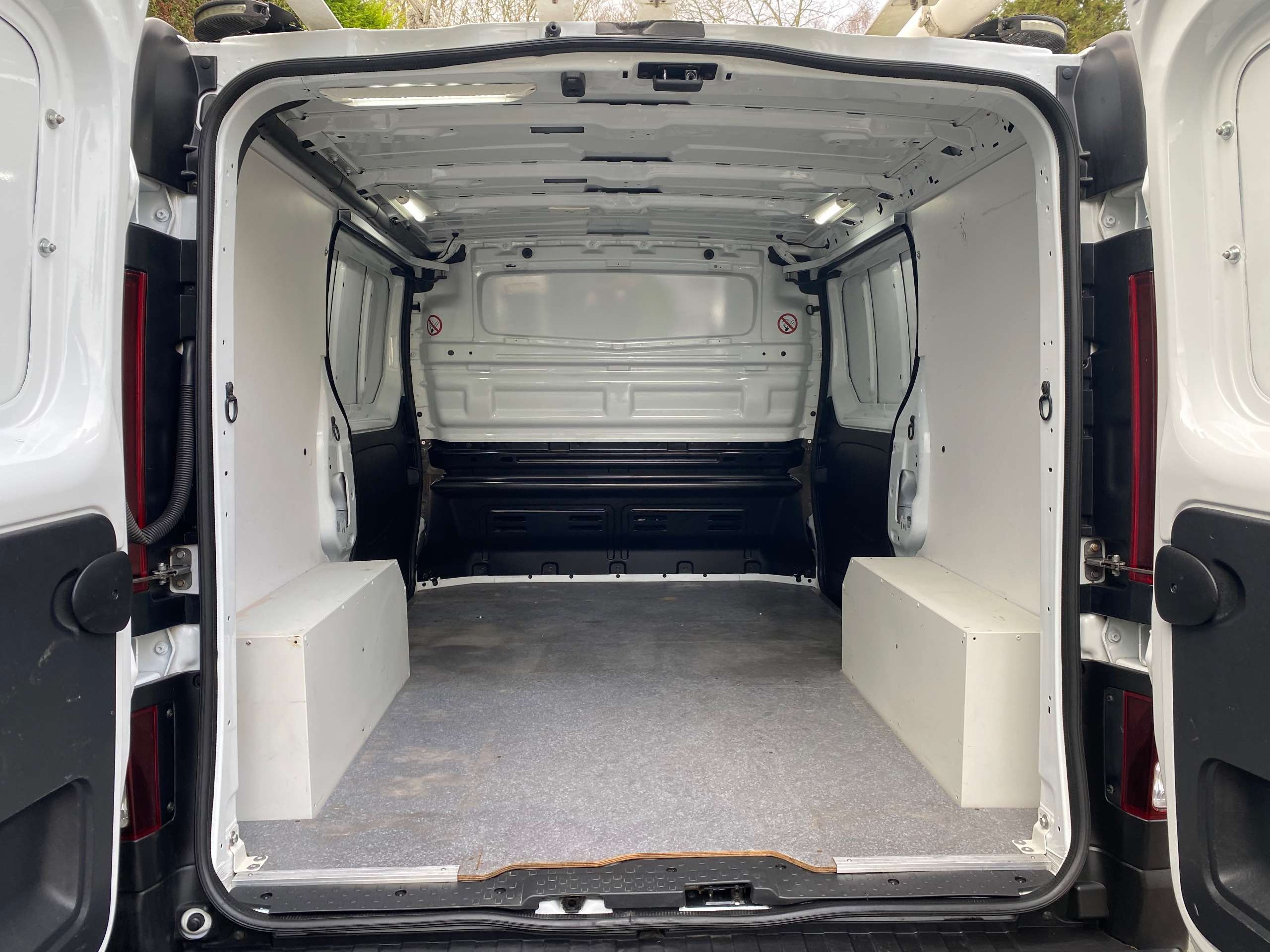 2018 VAUXHALL VIVARO 2018 VAUXHALL VIVARO