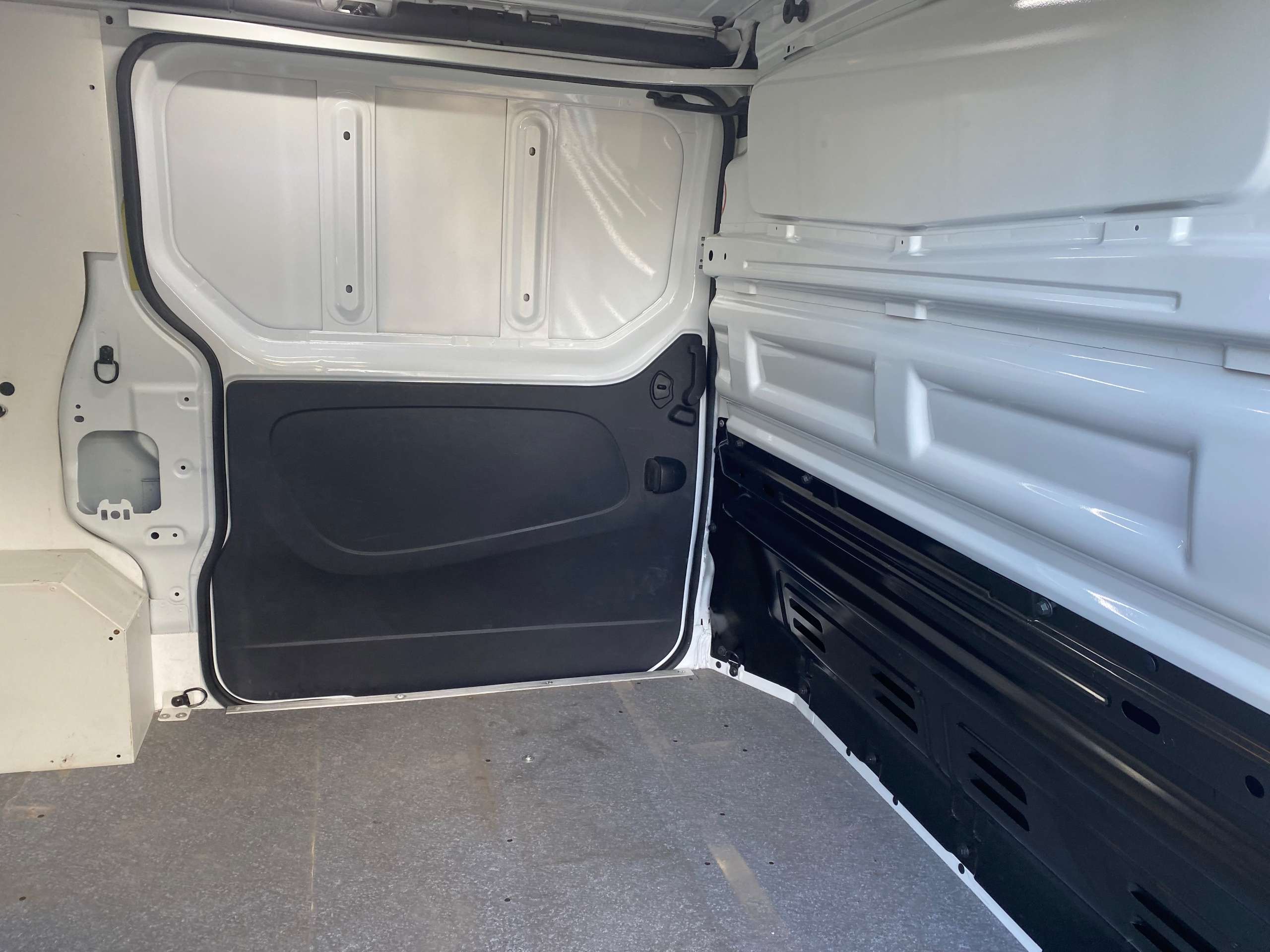 2017 VAUXHALL VIVARO 2017 VAUXHALL VIVARO