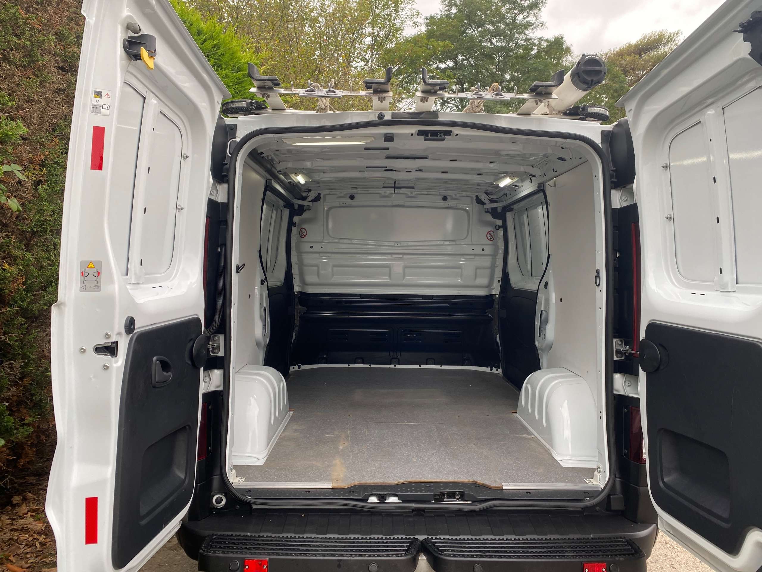 2017 VAUXHALL VIVARO 2017 VAUXHALL VIVARO