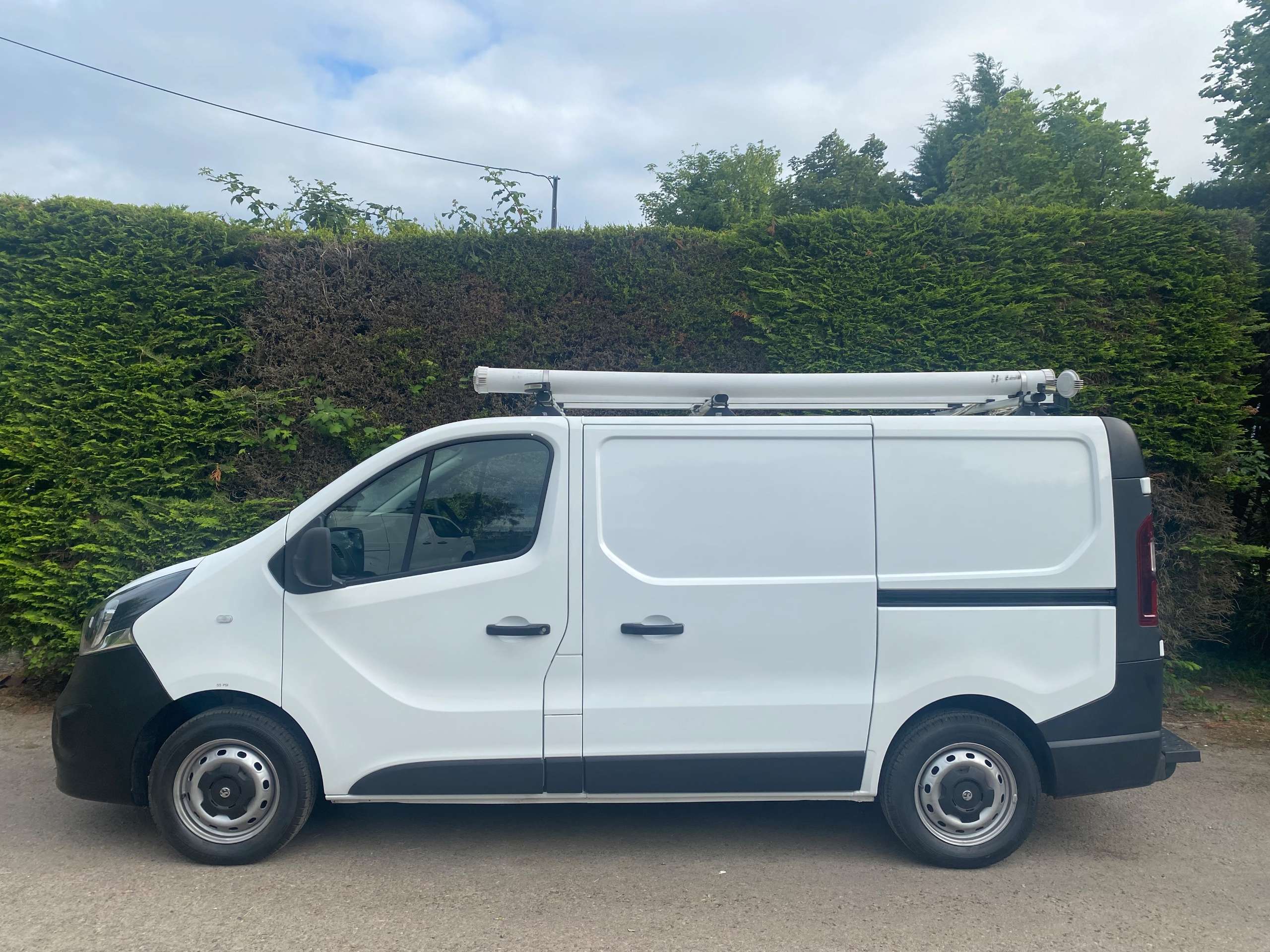 2019 VAUXHALL VIVARO 2019 VAUXHALL VIVARO