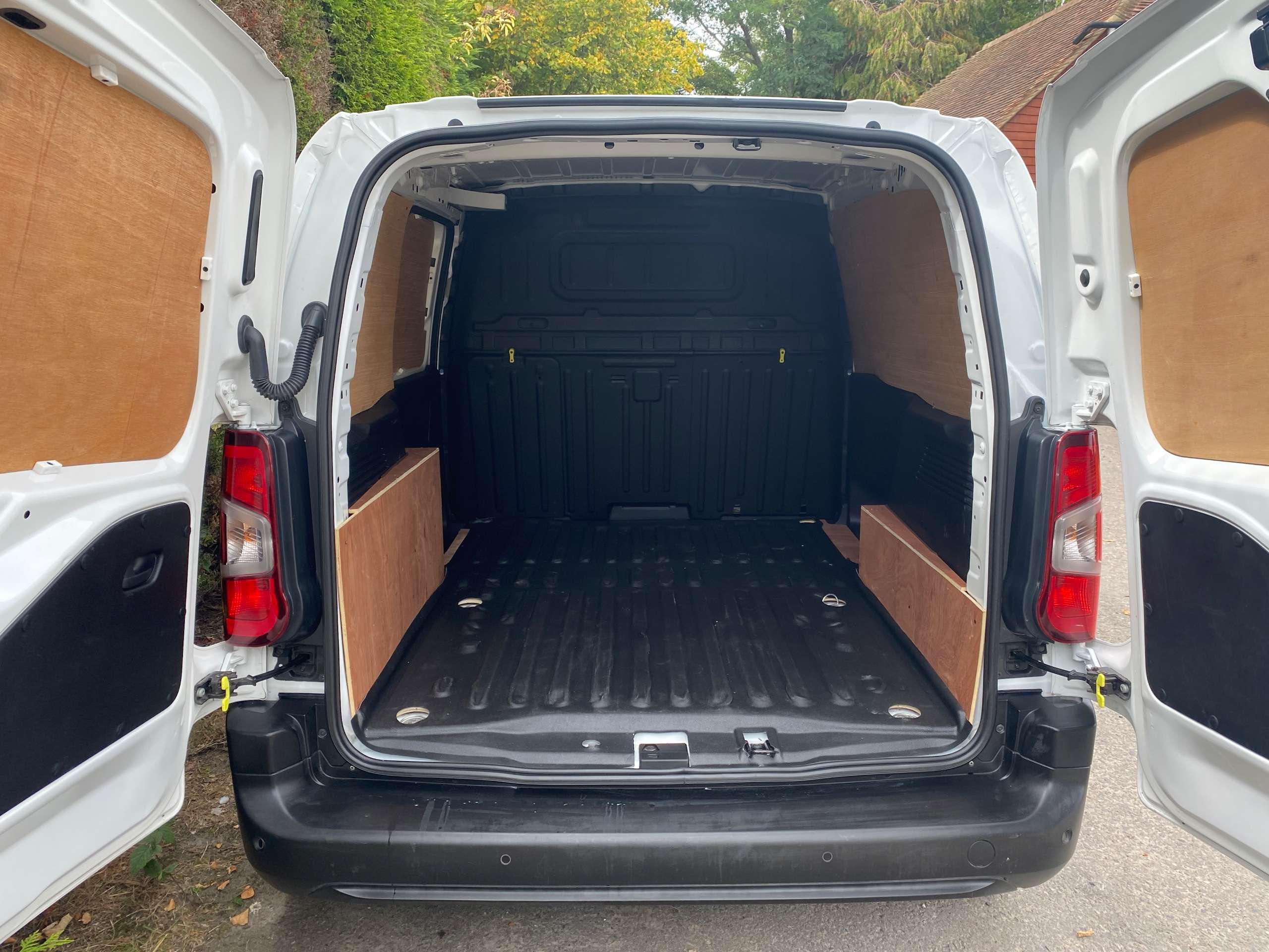 2019 PEUGEOT PARTNER 2019 PEUGEOT PARTNER