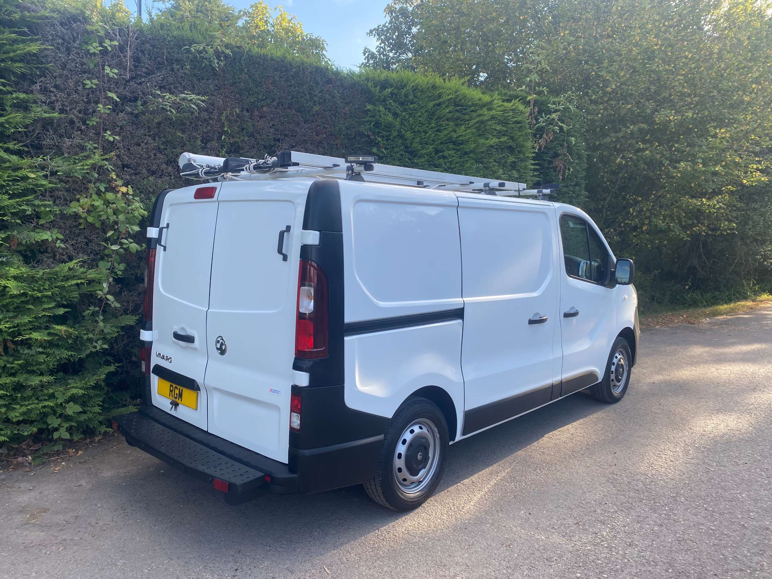 A 2018 VAUXHALL VIVARO 1.6 CDTi 2900 L1 H1 Euro 6 Van + vat A 2018 VAUXHALL VIVARO 1.6 CDTi 2900 L1 H1 Euro 6 Van + vat