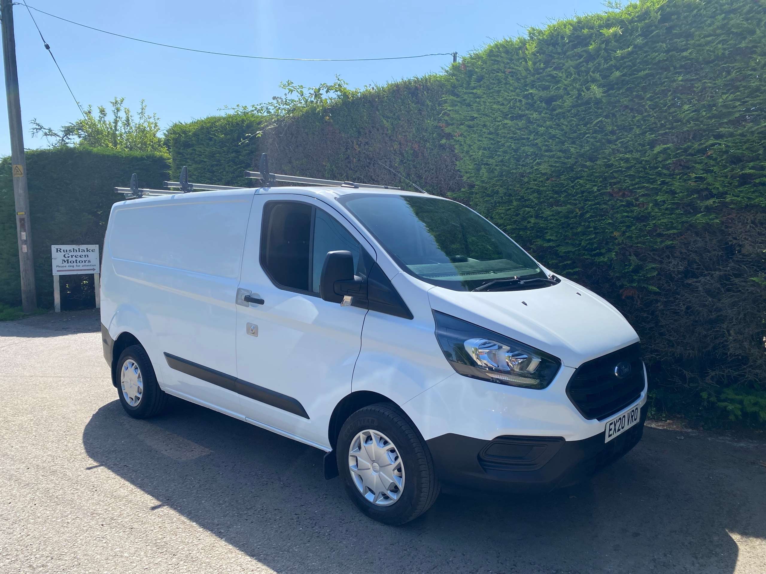 A 2020 FORD TRANSIT CUSTOM 2.0 300 EcoBlue Leaderl L1 H1 Euro 6 Van + vat A 2020 FORD TRANSIT CUSTOM 2.0 300 EcoBlue Leaderl L1 H1 Euro 6 Van + vat