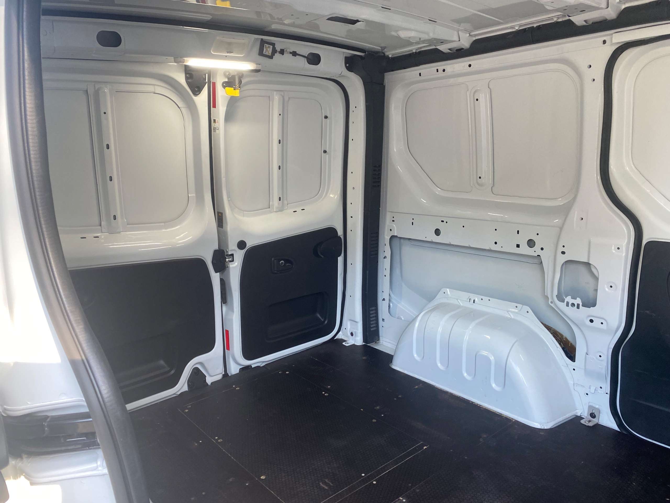 2018 VAUXHALL VIVARO 2018 VAUXHALL VIVARO