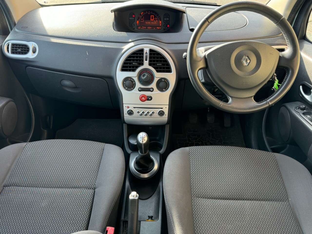 2011 RENAULT GRAND MODUS 2011 RENAULT GRAND MODUS