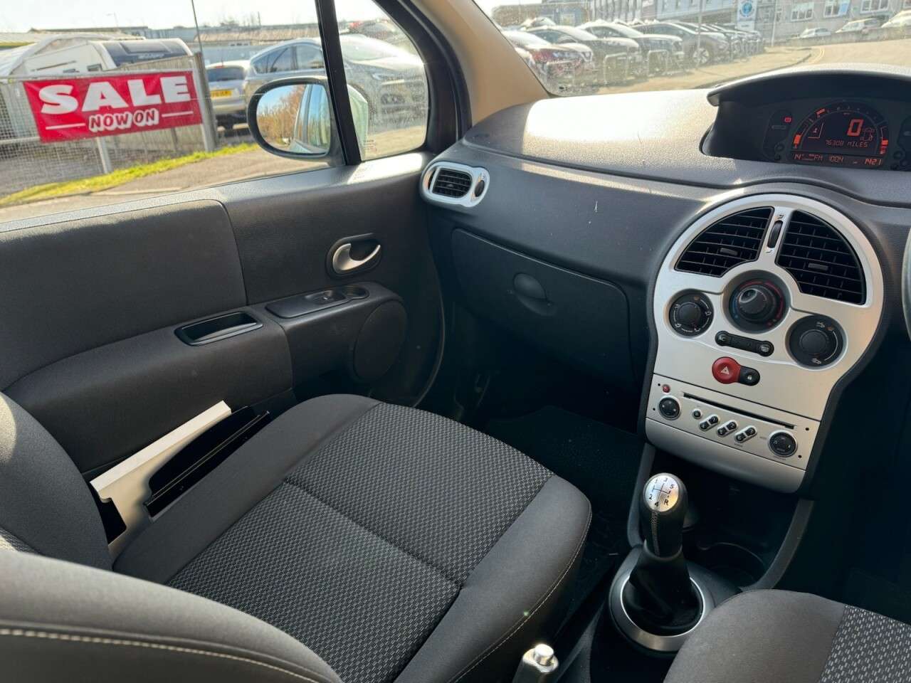 2011 RENAULT GRAND MODUS 2011 RENAULT GRAND MODUS