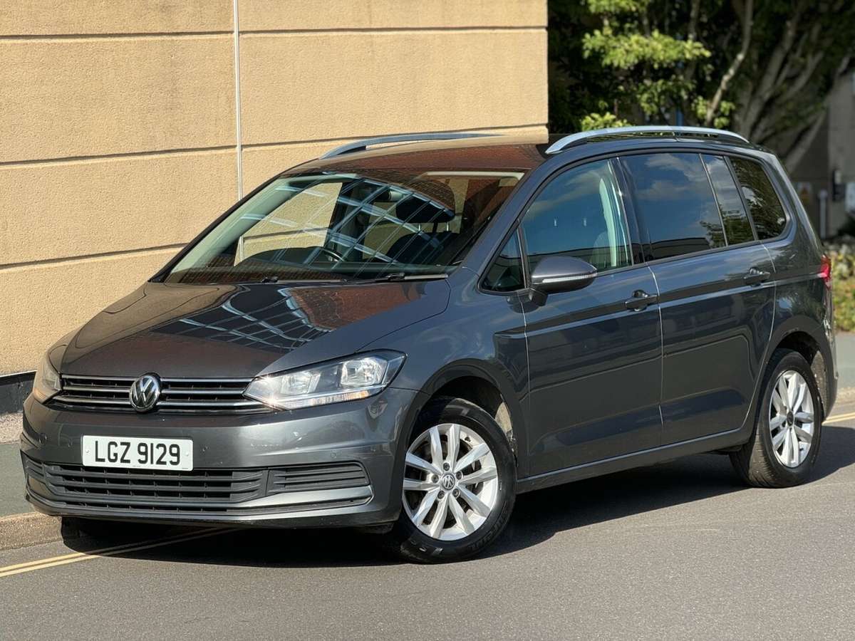 Check out this Volkswagen Touran 2018 Diesel Manual