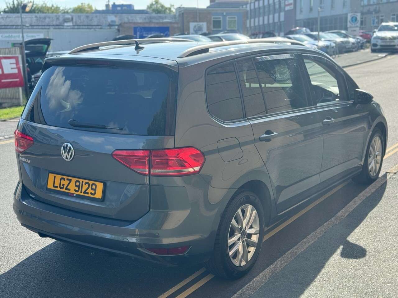 2018 VOLKSWAGEN TOURAN 2018 VOLKSWAGEN TOURAN