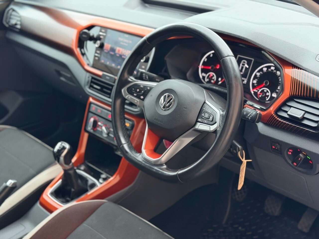 2020 VOLKSWAGEN T-CROSS 2020 VOLKSWAGEN T-CROSS