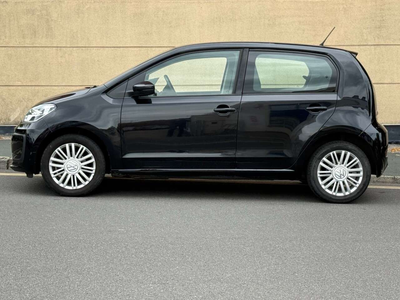 2016 VOLKSWAGEN UP! 2016 VOLKSWAGEN UP!