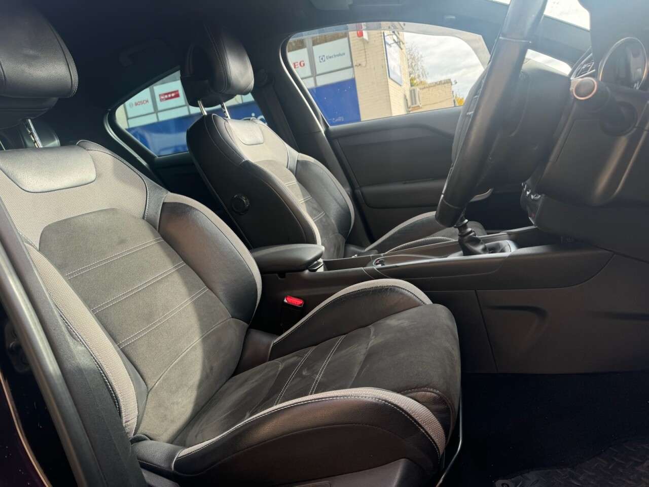 2017 DS AUTOMOBILES DS 4 2017 DS AUTOMOBILES DS 4