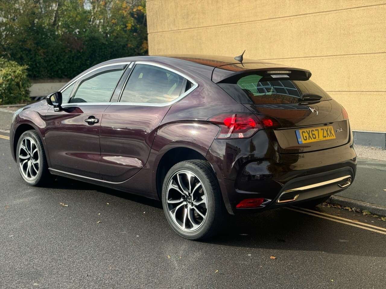 2017 DS AUTOMOBILES DS 4 2017 DS AUTOMOBILES DS 4