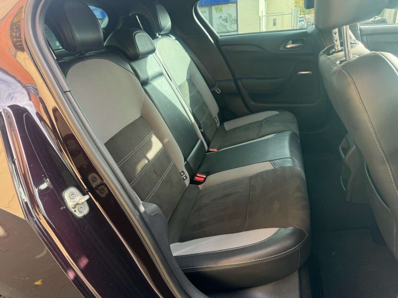 2017 DS AUTOMOBILES DS 4 2017 DS AUTOMOBILES DS 4