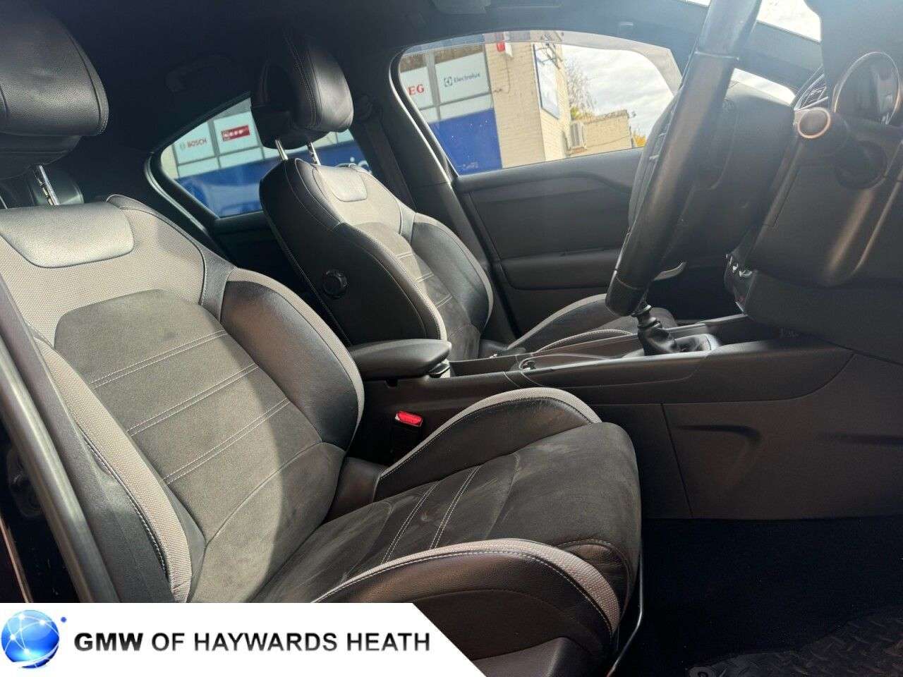 2017 DS AUTOMOBILES DS 4 2017 DS AUTOMOBILES DS 4