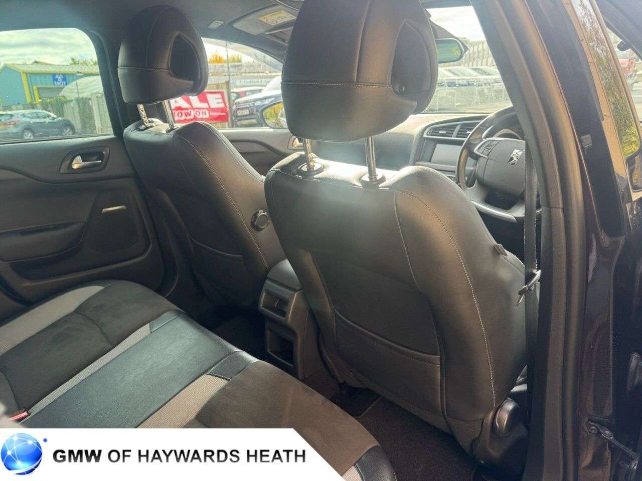 2017 DS AUTOMOBILES DS 4 2017 DS AUTOMOBILES DS 4