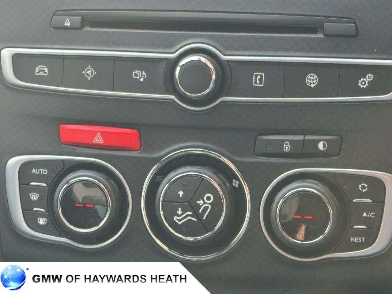 2017 DS AUTOMOBILES DS 4 2017 DS AUTOMOBILES DS 4