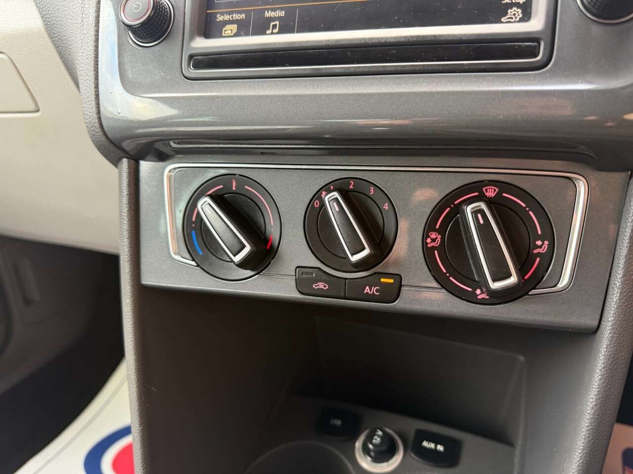 2014 VOLKSWAGEN POLO 2014 VOLKSWAGEN POLO