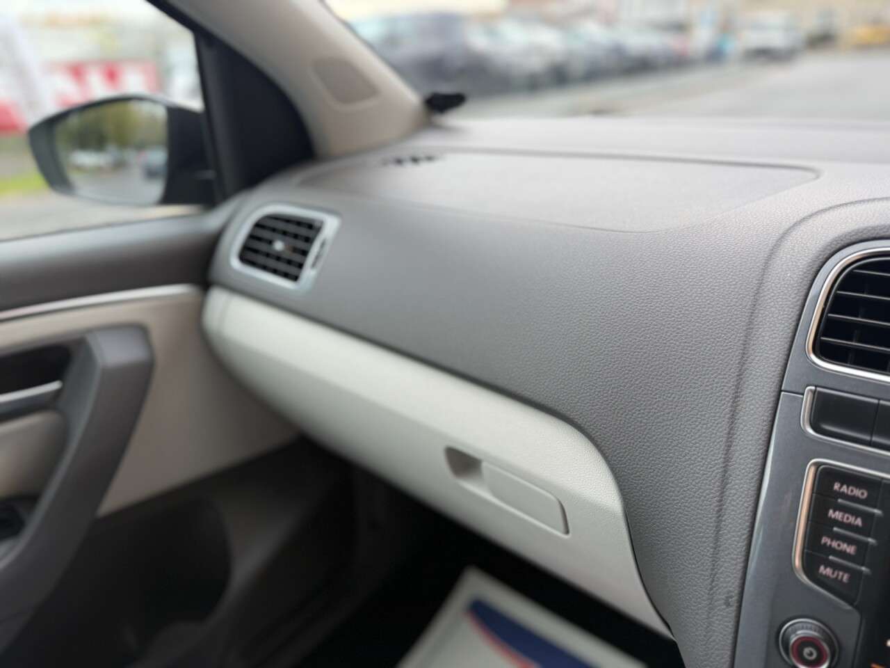 2014 VOLKSWAGEN POLO 2014 VOLKSWAGEN POLO