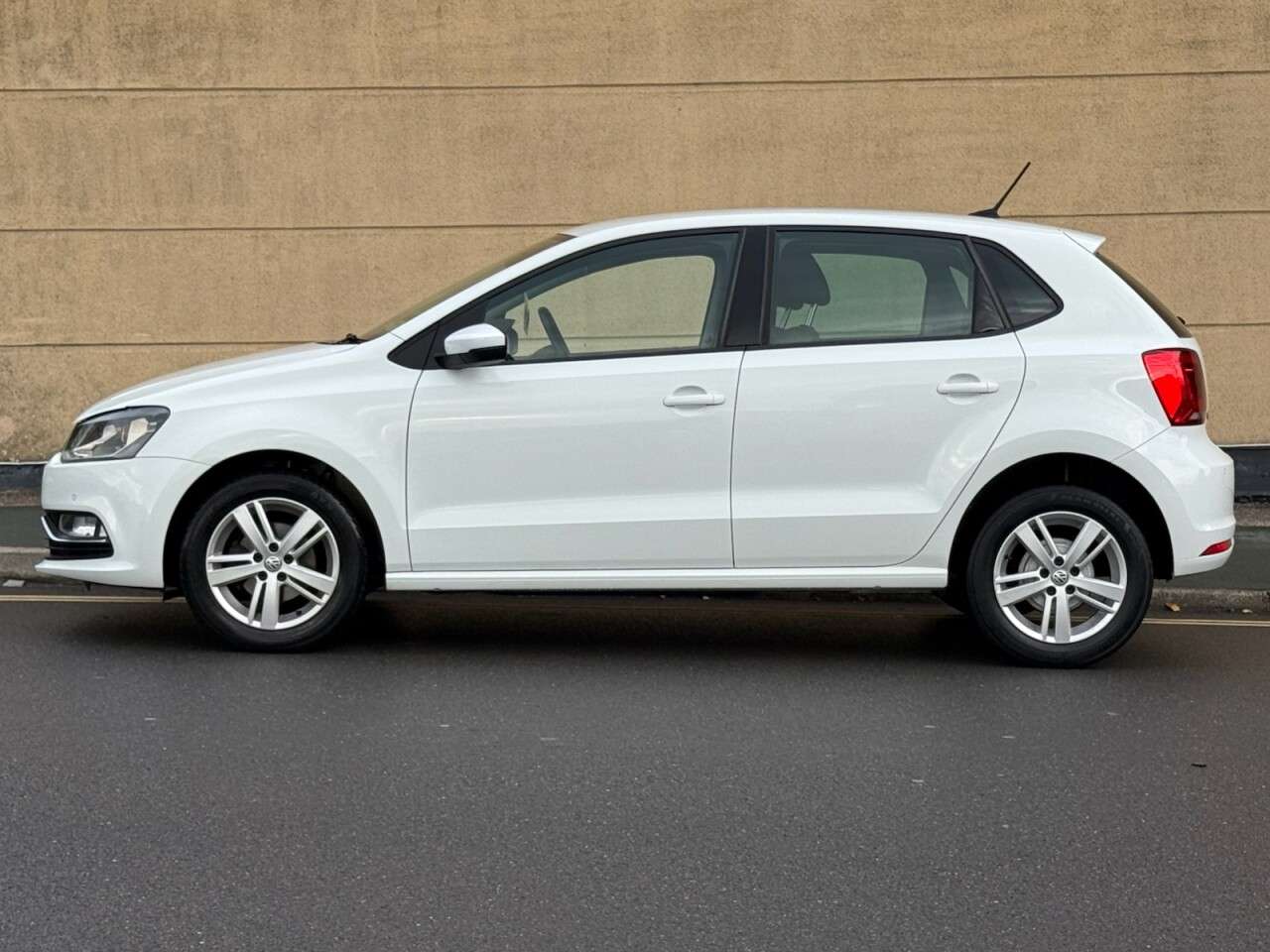 2016 VOLKSWAGEN POLO 2016 VOLKSWAGEN POLO