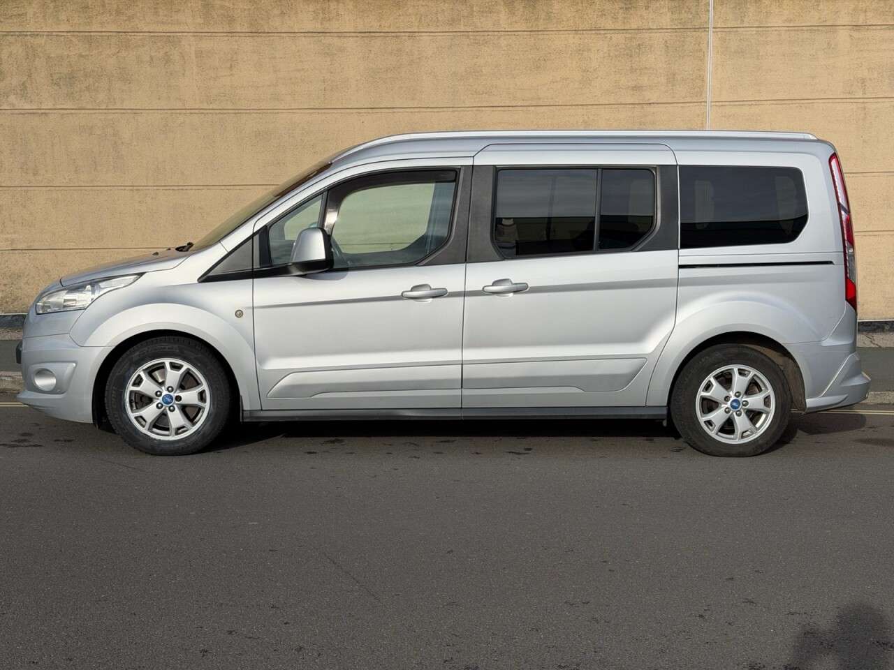 0 FORD GRAND TOURNEO CONNECT 0 FORD GRAND TOURNEO CONNECT