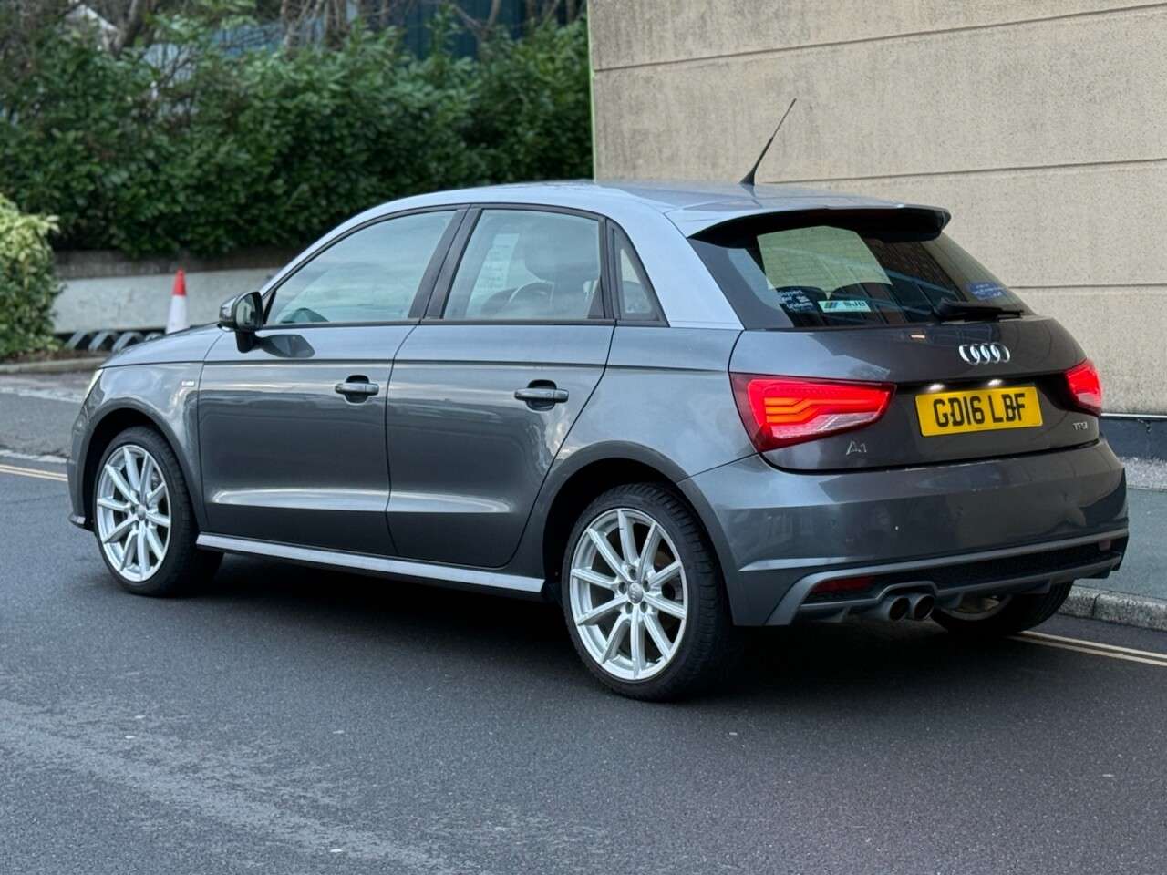 2016 AUDI A1 2016 AUDI A1