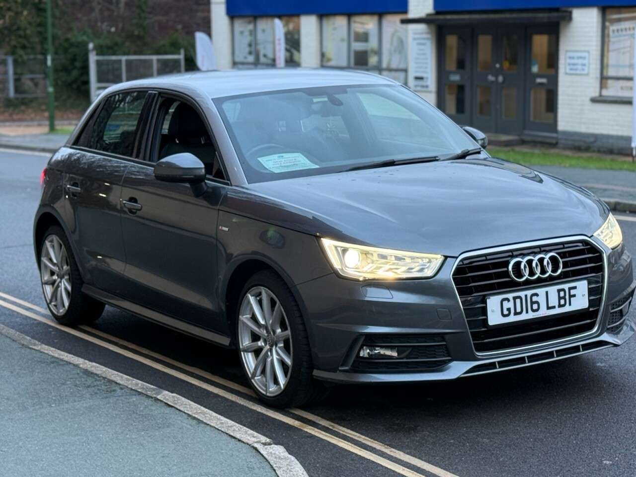 2016 AUDI A1 2016 AUDI A1