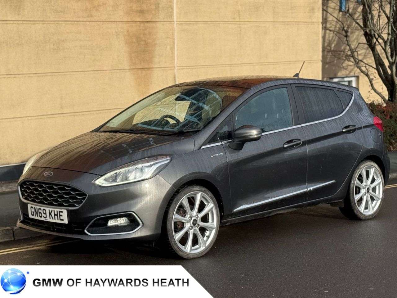 A 2019 FORD FIESTA 1.0T EcoBoost GPF Vignale Hatchback 5dr Petrol Auto Euro 6 (s/s) (100 ps) A 2019 FORD FIESTA 1.0T EcoBoost GPF Vignale Hatchback 5dr Petrol Auto Euro 6 (s/s) (100 ps)