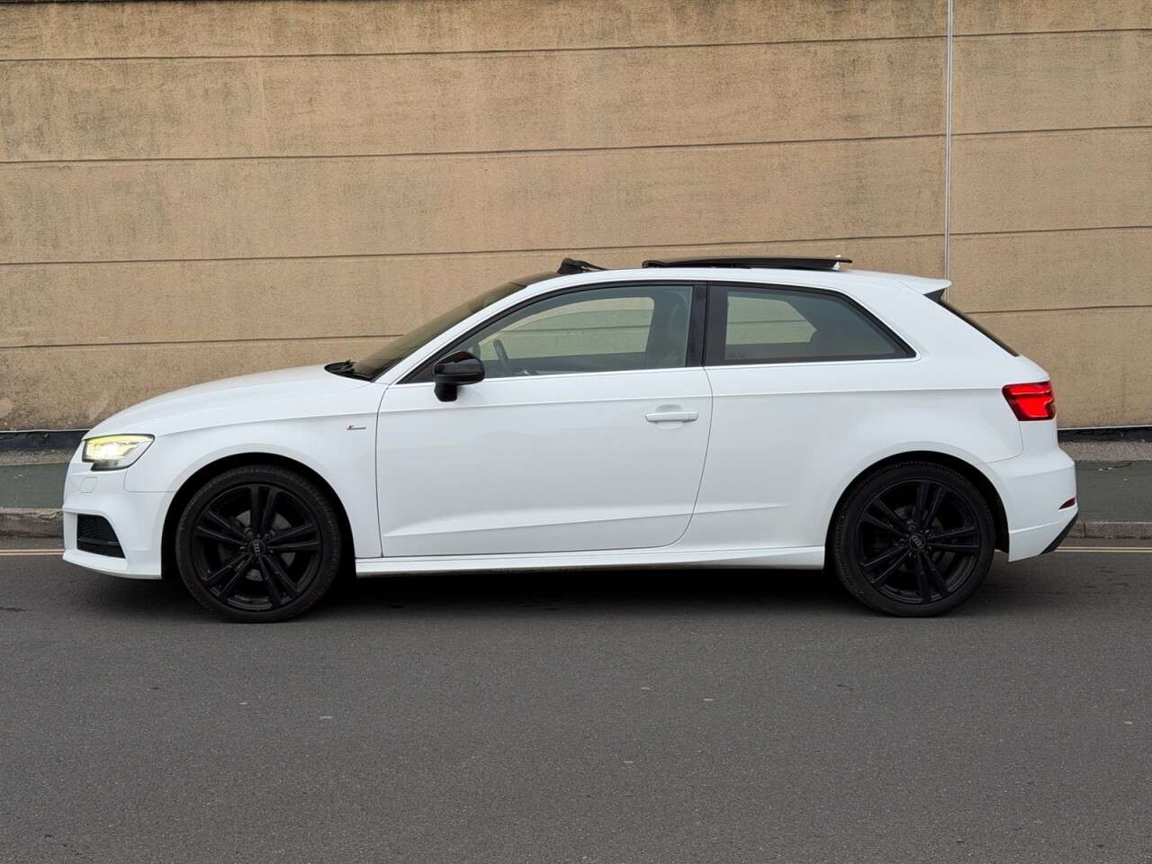 2016 AUDI A3 2016 AUDI A3