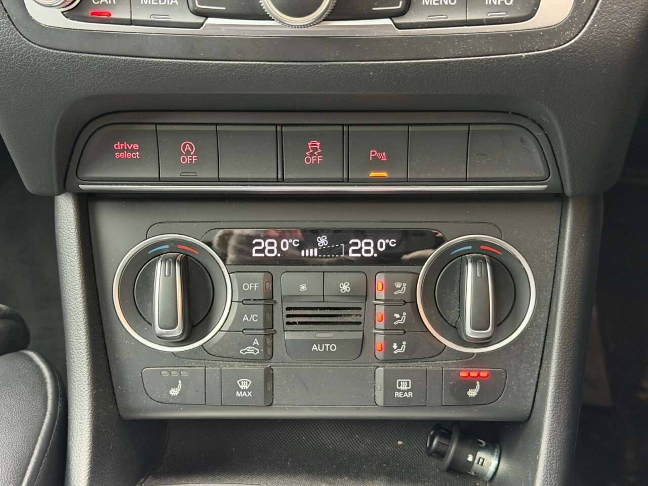 2016 AUDI Q3 2016 AUDI Q3