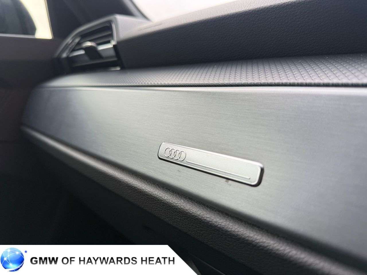 2020 AUDI Q3 2020 AUDI Q3