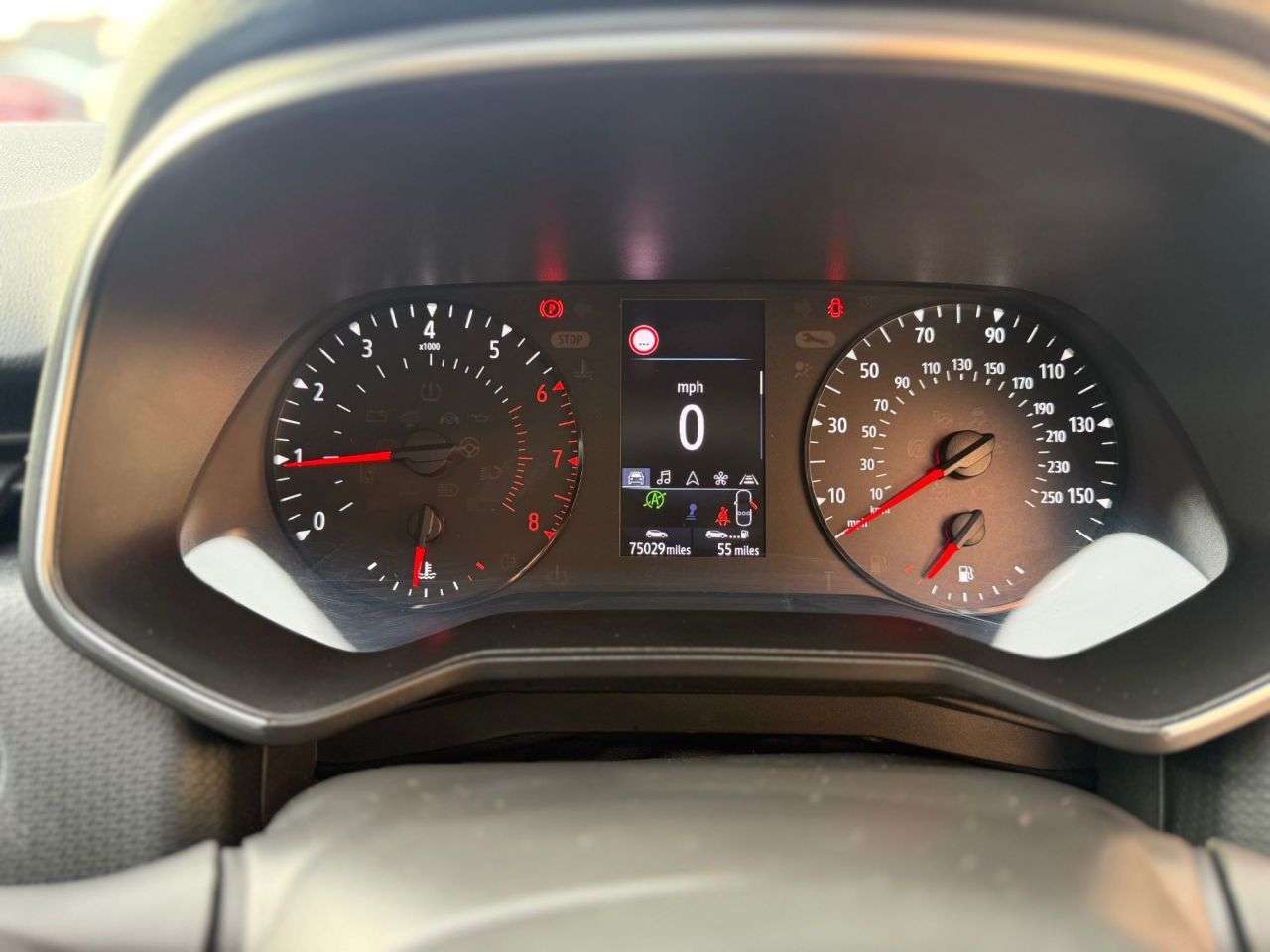 2019 RENAULT CLIO 2019 RENAULT CLIO