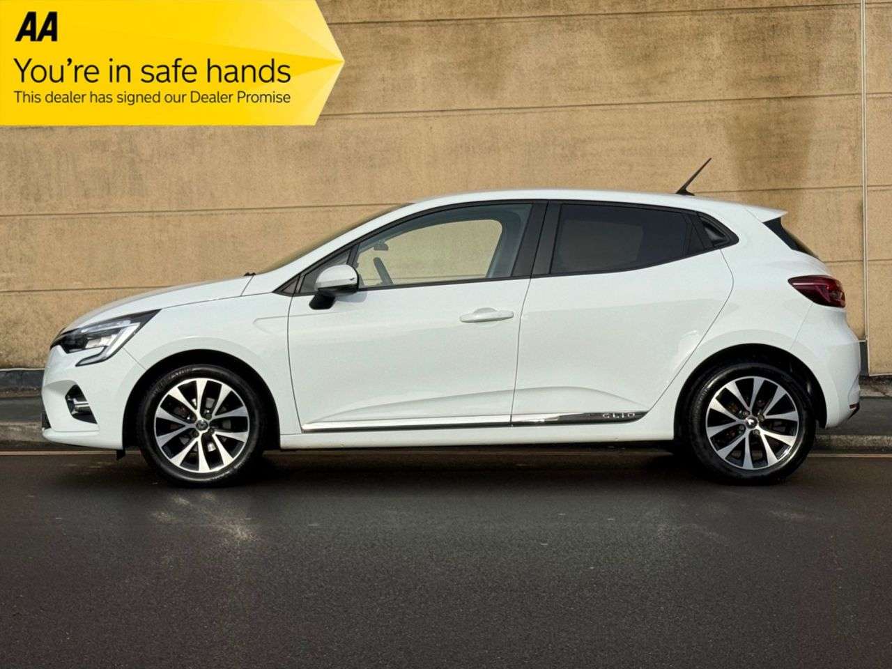 2019 RENAULT CLIO 2019 RENAULT CLIO