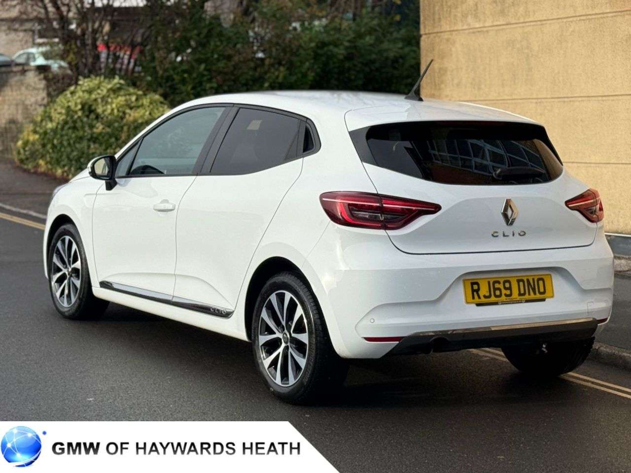 2019 RENAULT CLIO 2019 RENAULT CLIO