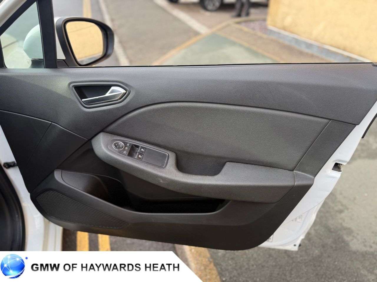 2019 RENAULT CLIO 2019 RENAULT CLIO