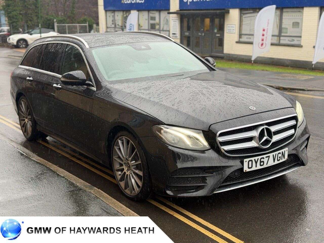 A 2017 MERCEDES-BENZ E-CLASS 2.0 E220d AMG Line (Premium) Estate 5dr Diesel G-Tronic+ Euro 6 (s/s) (194 A 2017 MERCEDES-BENZ E-CLASS 2.0 E220d AMG Line (Premium) Estate 5dr Diesel G-Tronic+ Euro 6 (s/s) (194