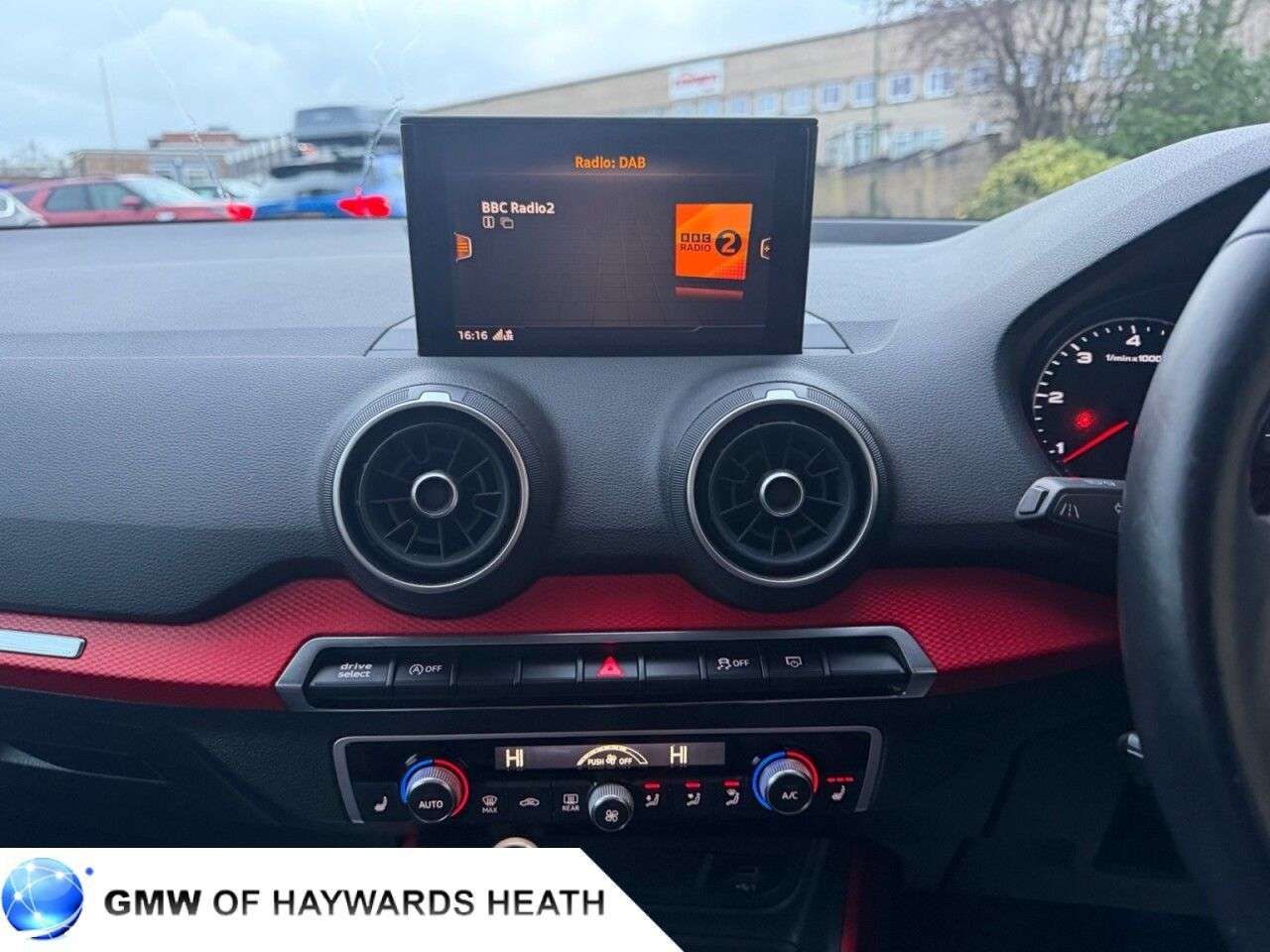 2016 AUDI Q2 2016 AUDI Q2