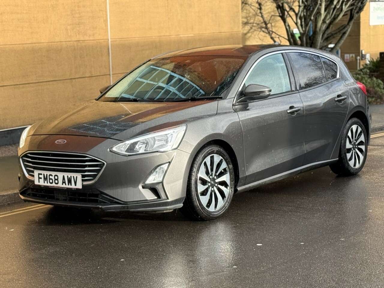 A 2019 FORD FOCUS 1.0T EcoBoost Zetec Hatchback 5dr Petrol Manual Euro 6 (s/s) (100 ps) A 2019 FORD FOCUS 1.0T EcoBoost Zetec Hatchback 5dr Petrol Manual Euro 6 (s/s) (100 ps)