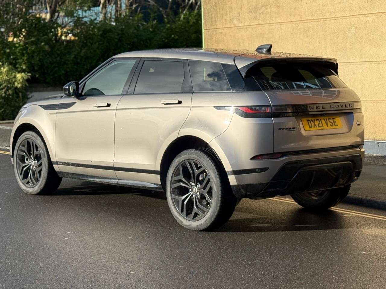 2021 LAND ROVER RANGE ROVER EVOQUE 2021 LAND ROVER RANGE ROVER EVOQUE