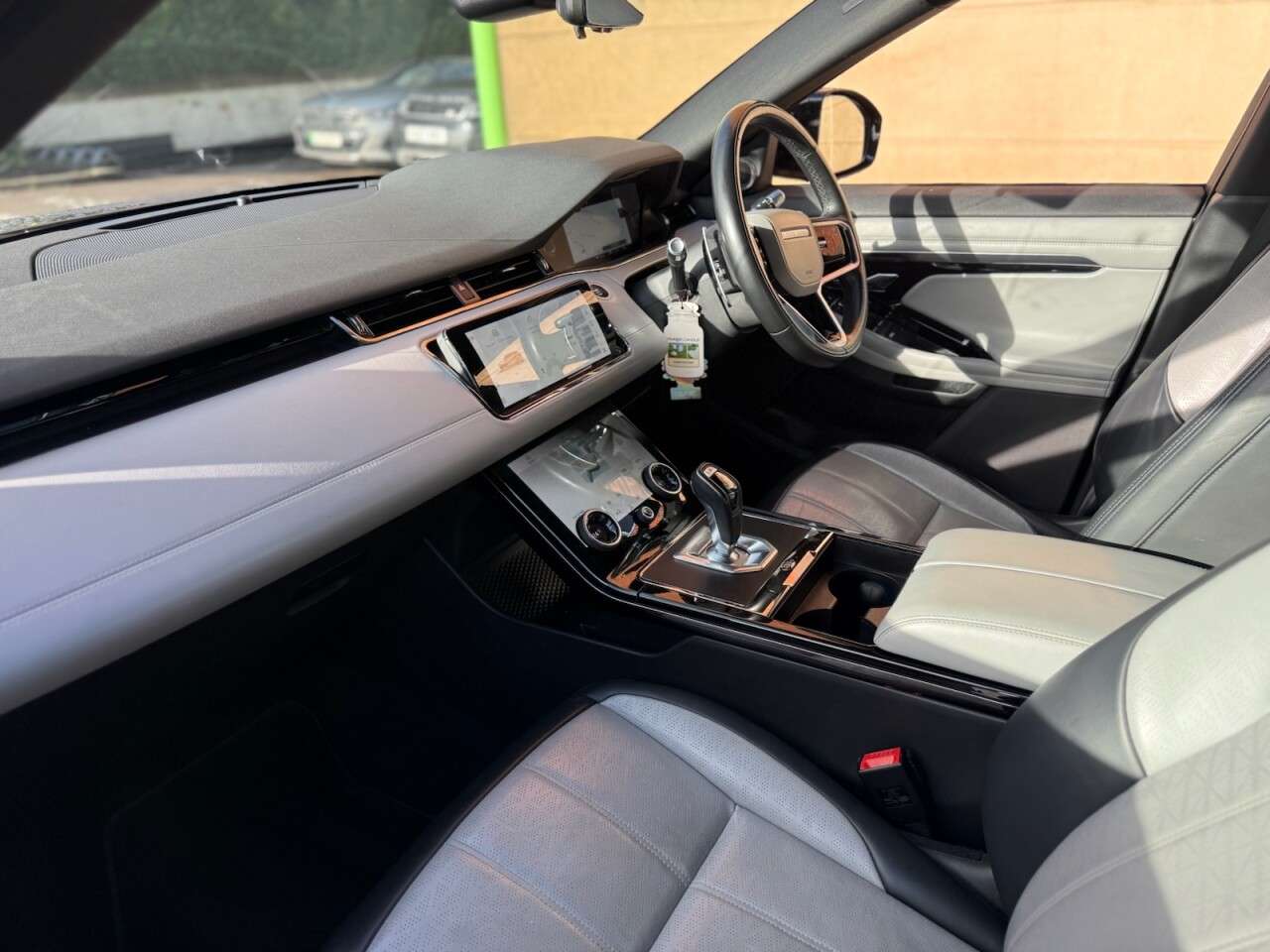 2021 LAND ROVER RANGE ROVER EVOQUE 2021 LAND ROVER RANGE ROVER EVOQUE